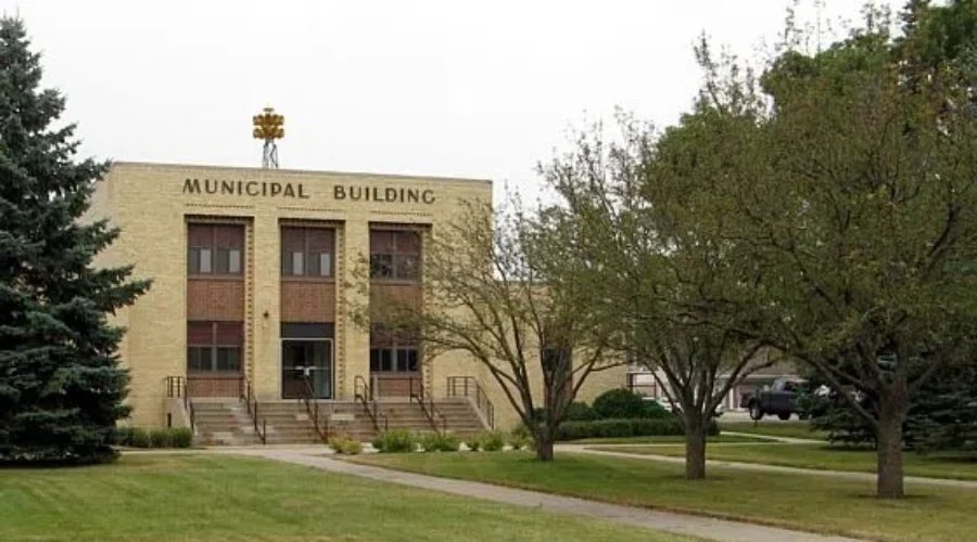 I. Falls renews contract with lobbyist