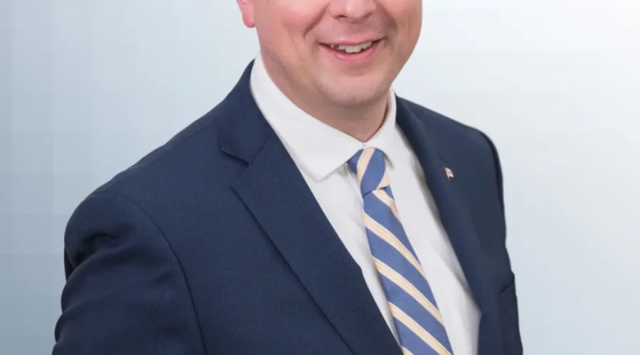 Federal PC Leader Visits NW Ontario