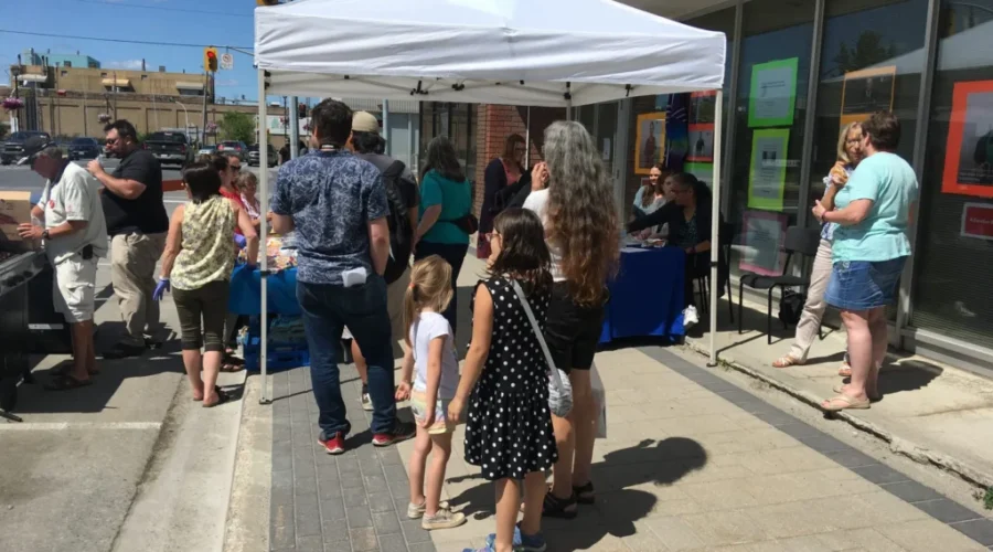 Legal Aid Clinic Draws Support