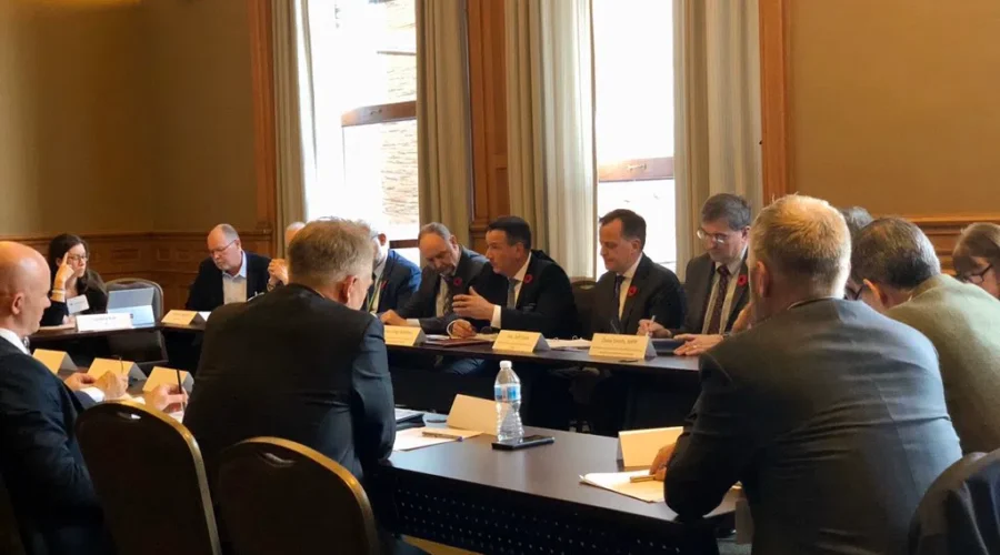 Rickford Meets With Mining Group