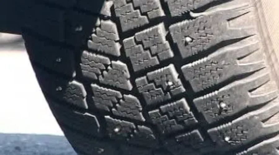 Many Ontario Drivers Reluctant To Use Winter Tires