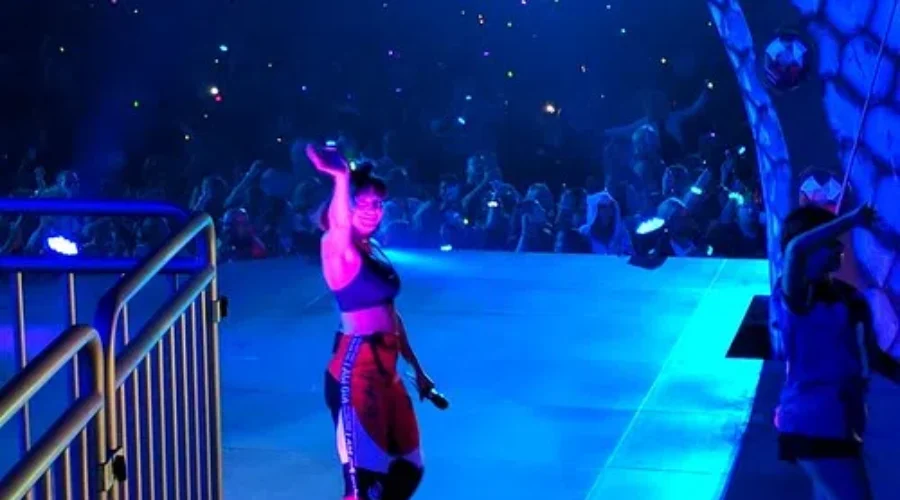 Camila Cabello Sings To Her Dad At The Grammys