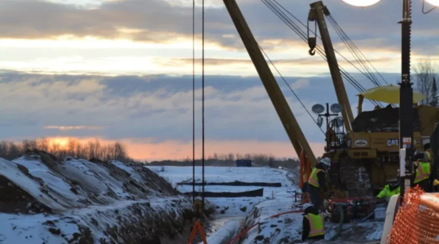 Line 3 Opponents Ramp Up Pressure on State, Federal Officials