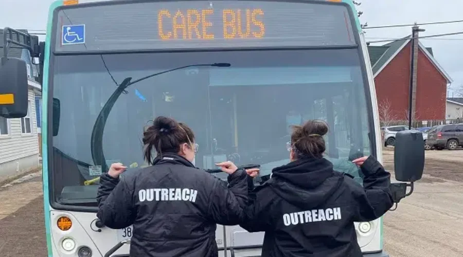 Feel Good Friday: Thunder Bay Care Bus