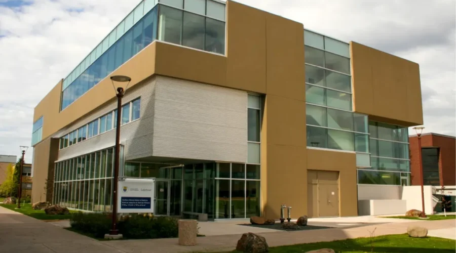 NOSM U holds inaugural convocation