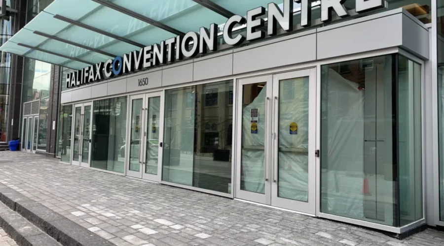 Retired judge looks to gain public confidence as mass shooting inquiry opens