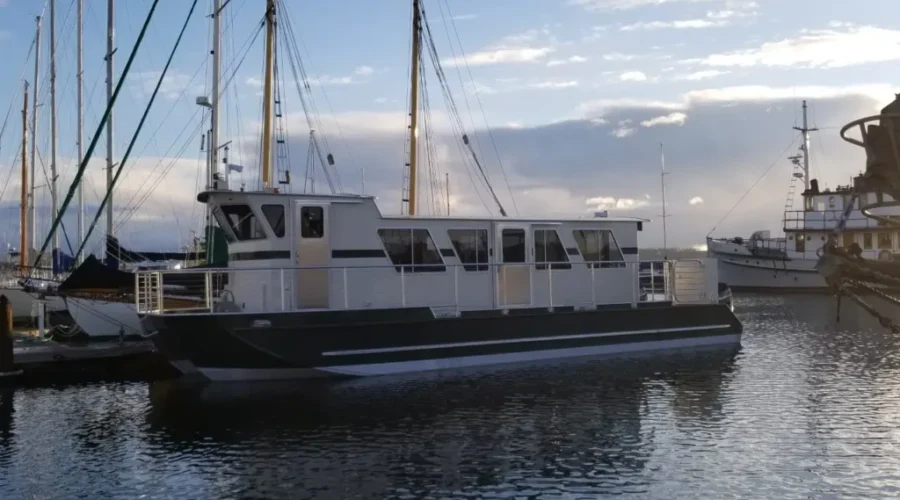 New Tour Boat for Namakan Basin Explorations