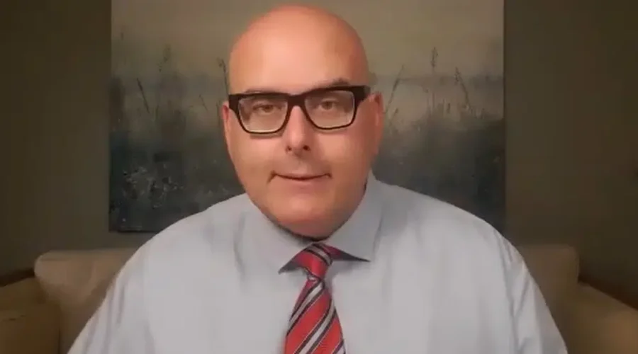 Del Duca Appeals To Liberals For Support in June