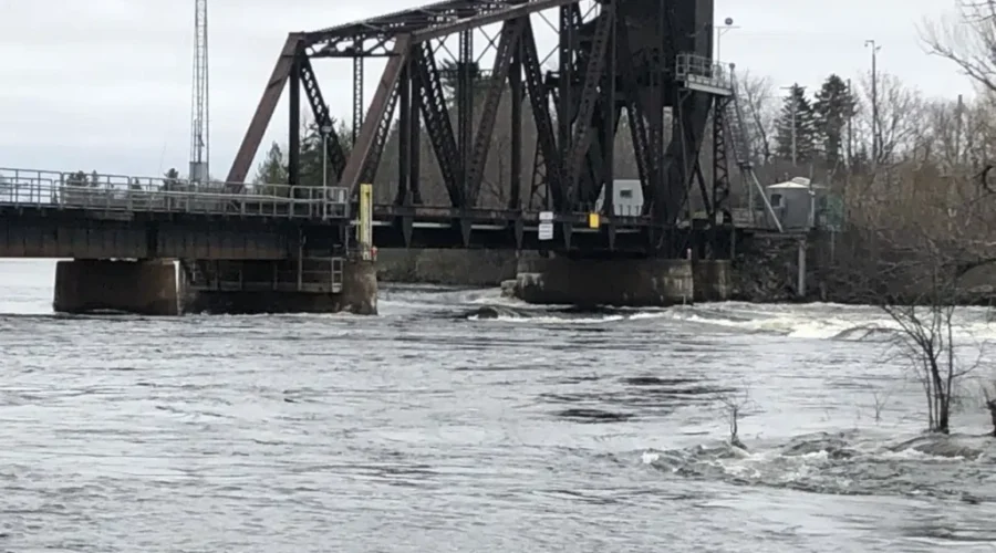 Property Owners Seek IJC Involvement in Bridge Expansion