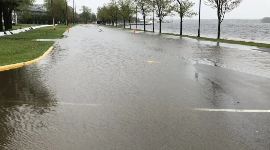 Front St. to Stay Closed for Awhile