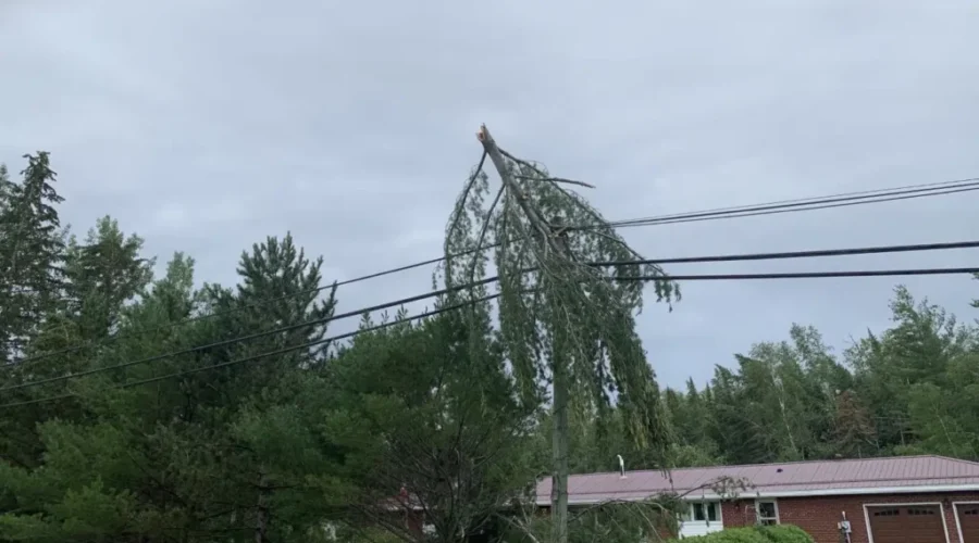 Power Remains Out For Some Area Residents