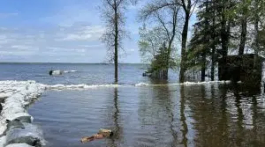 Advisory Issued During Flood Clean Up