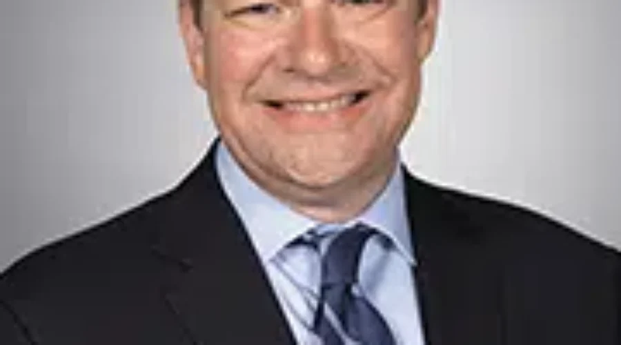 Arnott Returned as Speaker