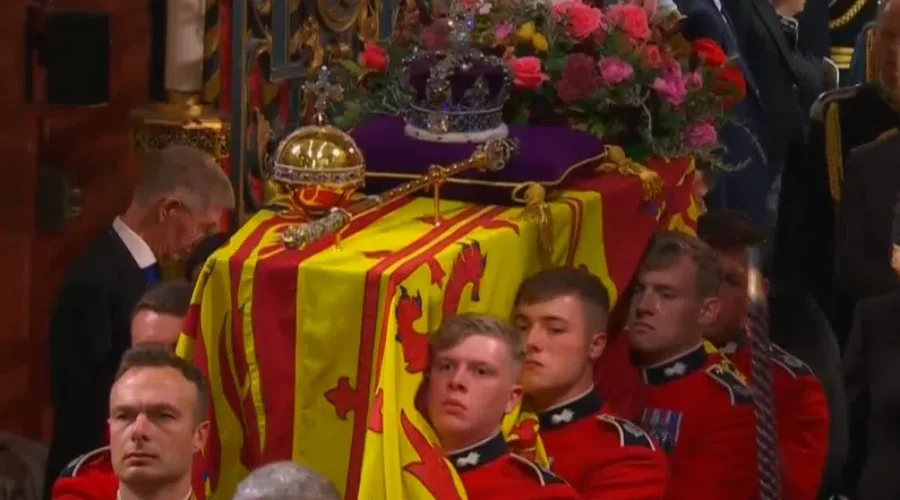 Queen Elizabeth to be buried Monday evening