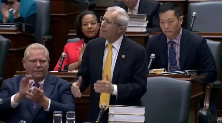 Opposition Call Out the Premier for Not Wearing a Mask