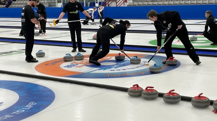 Day 2 Over At The Northern Curling Playdowns