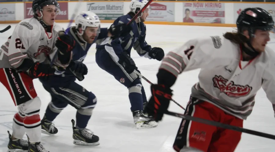 GM Ice Dogs Complete Weekend Sweep Over Lakers