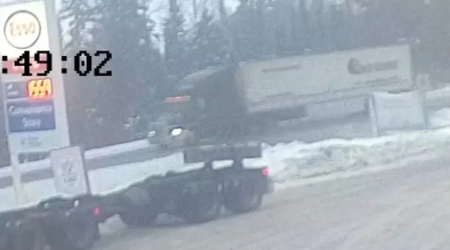 Semi Sideswipes OPP Cruiser, Heads Eastbound