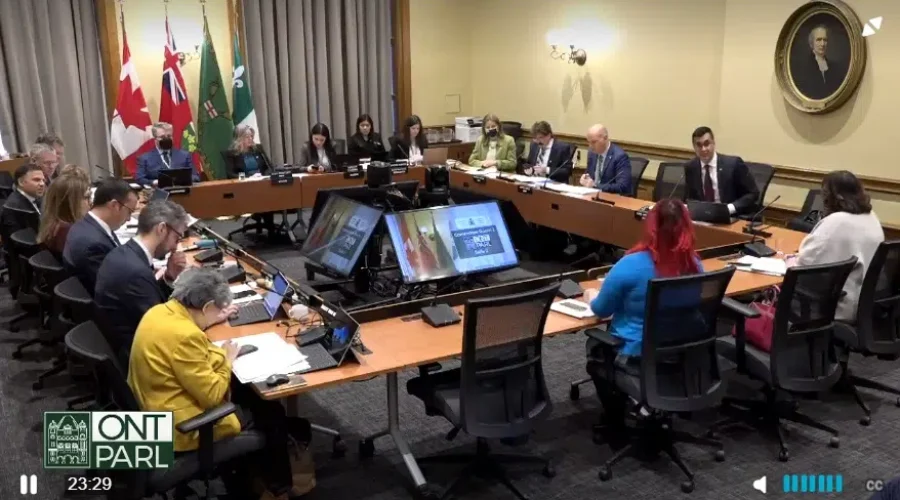 Opponents speak out against Bill 60 at public hearings