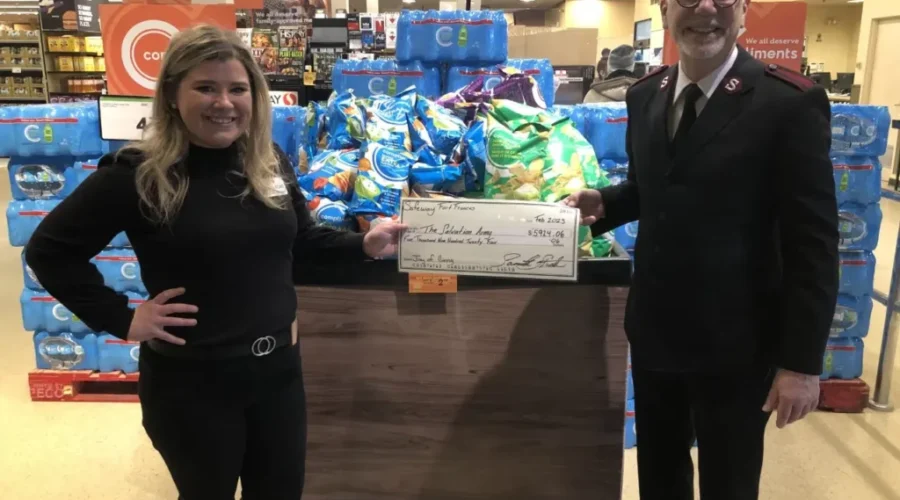Safeway helps Salvation Army