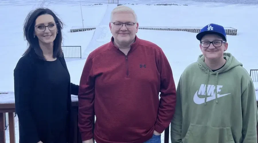 Deal signed for Weechi-it-te-win workers