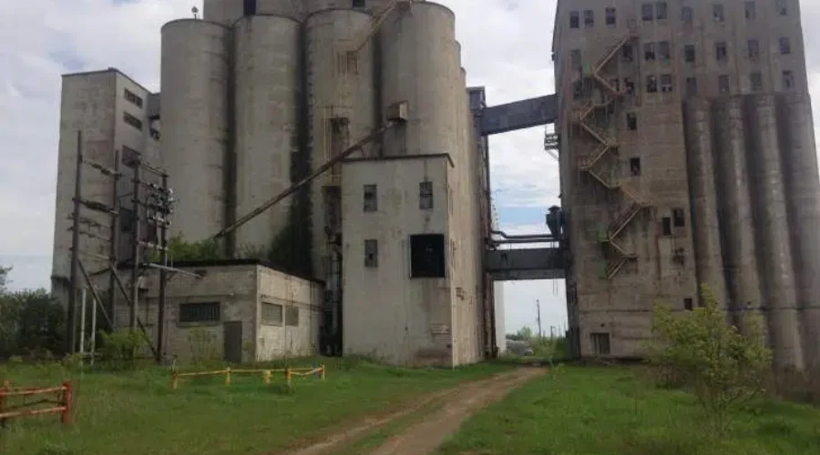History of Red Rock and grain elevators reserved