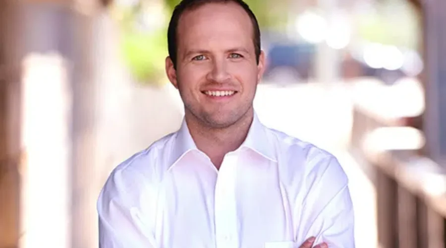 Toronto-area MP seeks provincial Liberal leadership