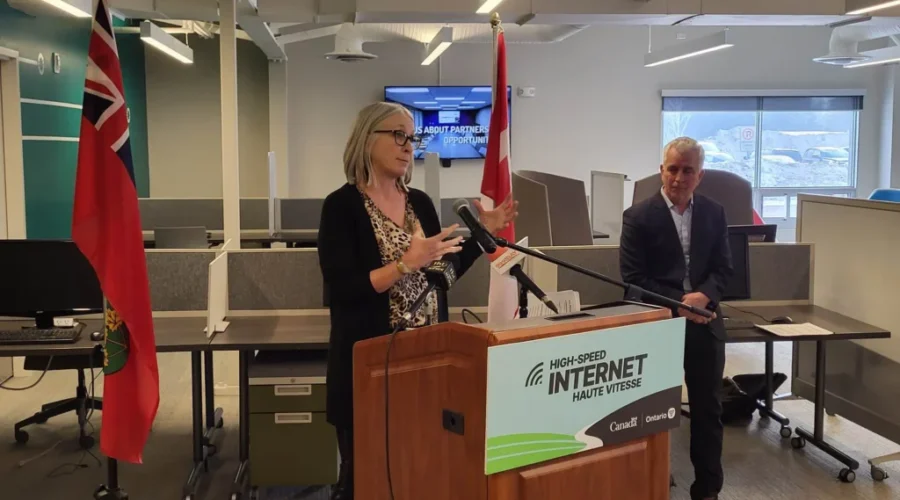 Hajdu retains cabinet post