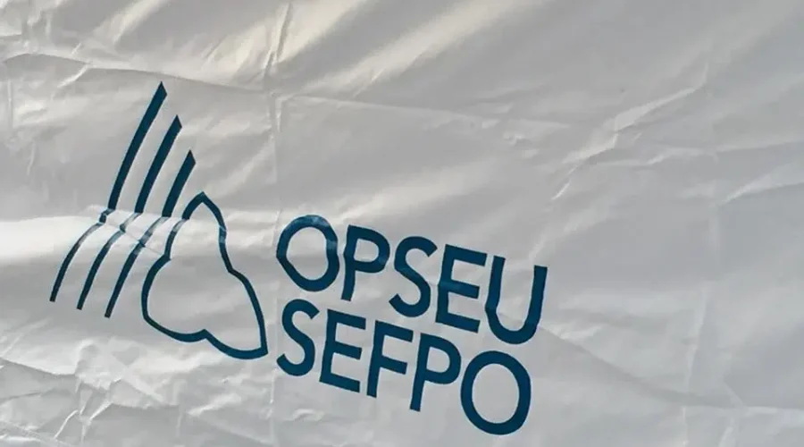 Some hospital workers get 8% pay hike