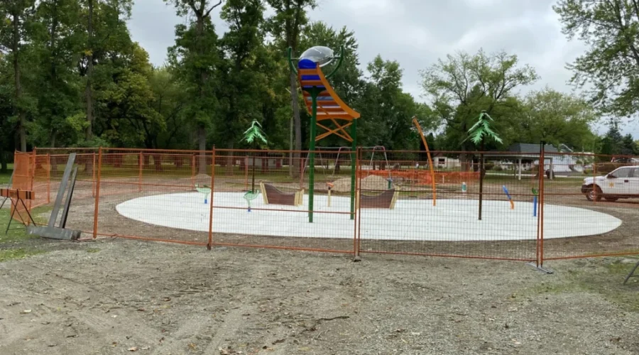 Splash park not yet ready to open