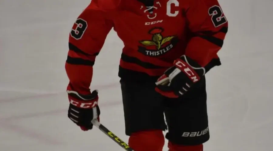 Lakers sign former Thistle