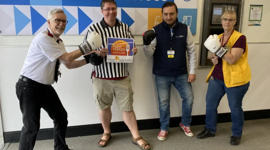 Walmart helps Salvation Army fight hunger