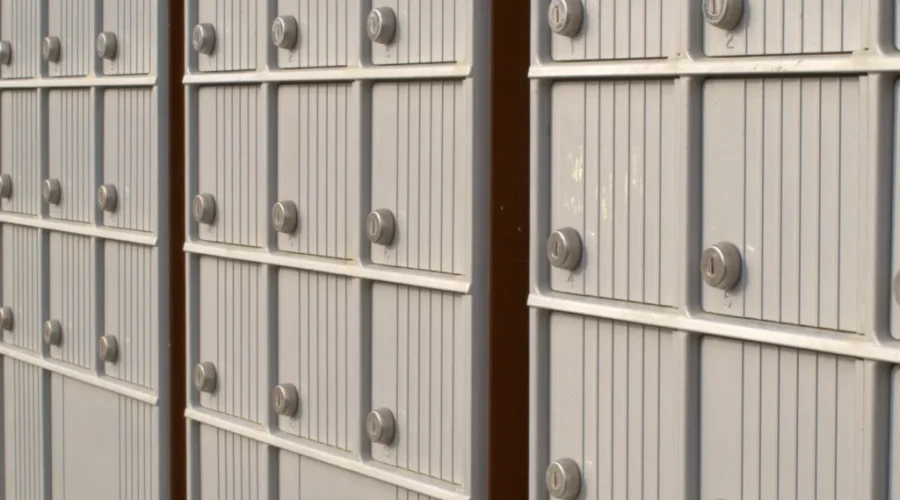 Canada Post accuses union of moving backwards in negotiations