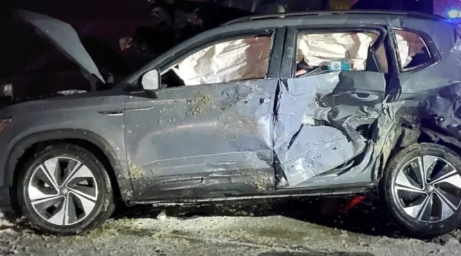 Accident sends 5 to hospital