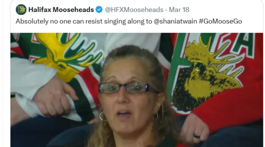 Shania Twain Shouts Out Fan Singing Along To Her Song On Jumbotron!