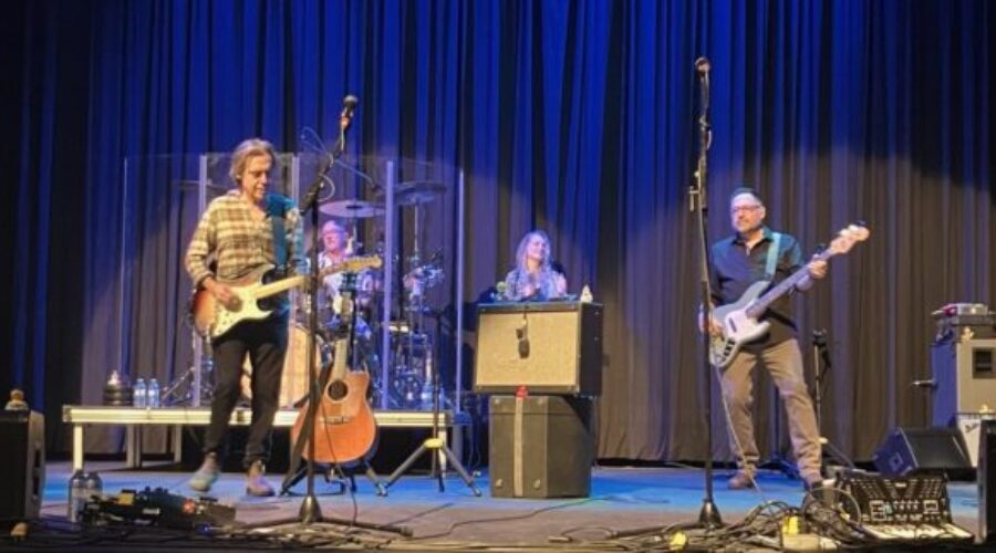 Crash Test Dummies bring stellar musicianship and signature sound to NWO