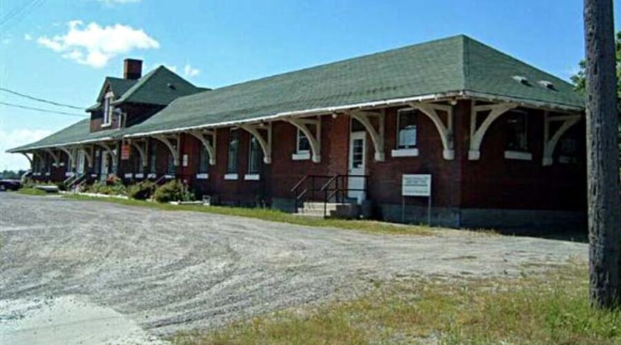 Remembering Our Past: Townspeople/zombies brawl in Fort Frances