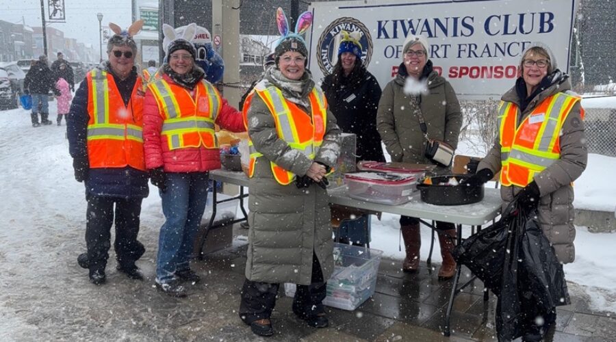 Kiwanis Easter Egg-Stravaganza success despite snowy weather