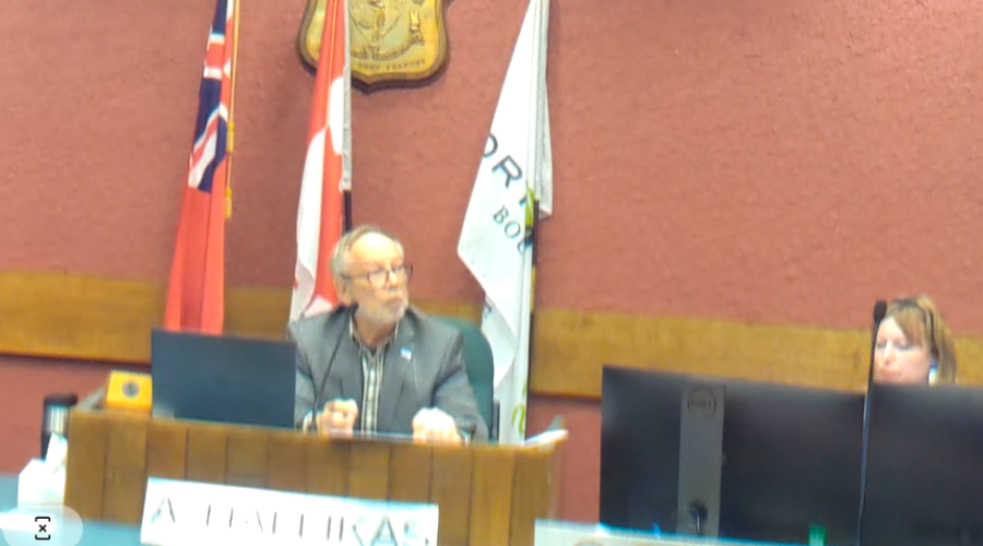 Fort Frances council approves pay raise; rejects full-time mayor position